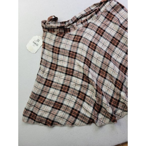 NEW Altar'd State Women's S Wrap Plaid Short Skirt Made in the USA - Picture 8 of 9